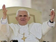 Bővebben: Lemondott a pápa
